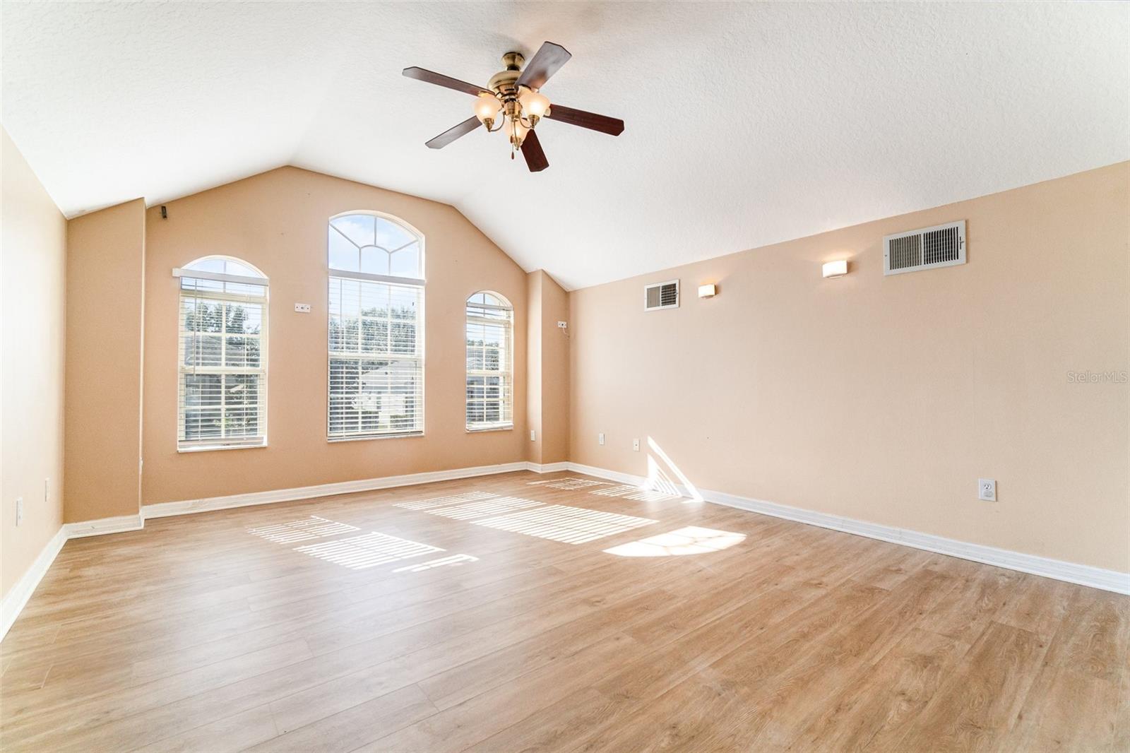 BUCKINGHAM ESTATES PH 3 & 4 - Residential