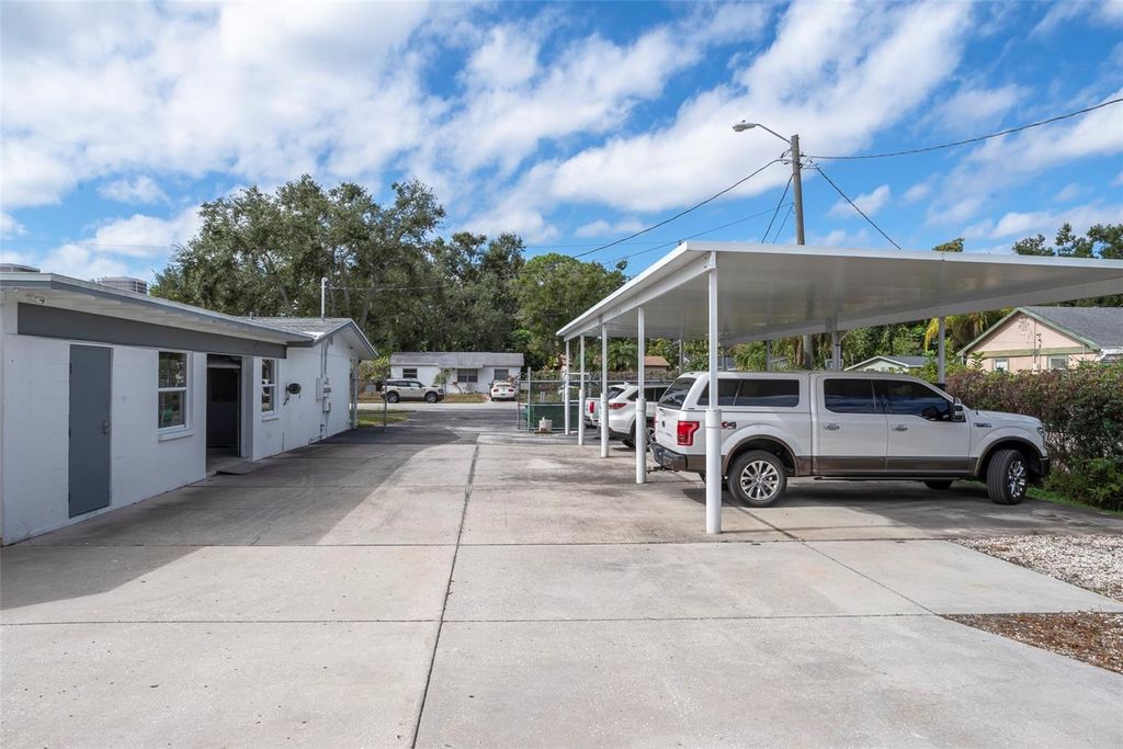 Photo of 7855 62nd Way N, Pinellas Park, FL 33781 (MLS # TB8444516)