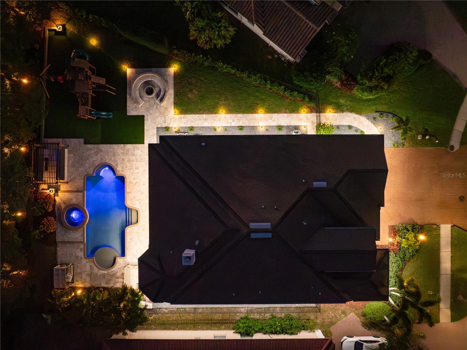 GRAND CYPRESS ON LAKE TARPON - Residential