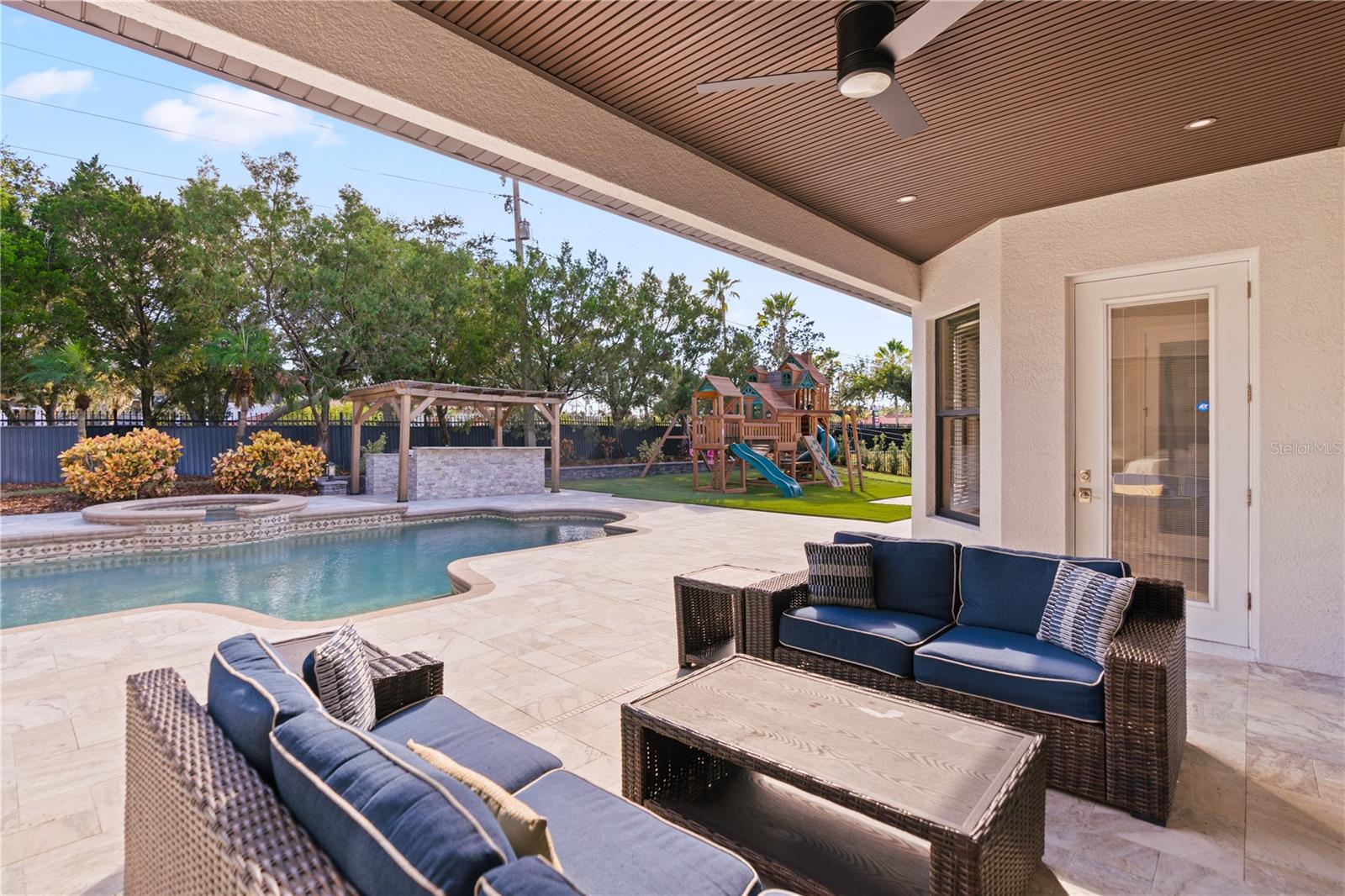 GRAND CYPRESS ON LAKE TARPON - Residential