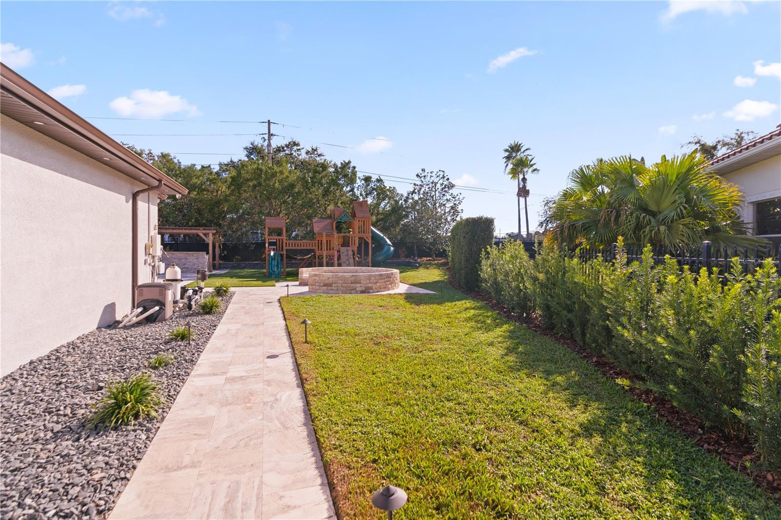 GRAND CYPRESS ON LAKE TARPON - Residential