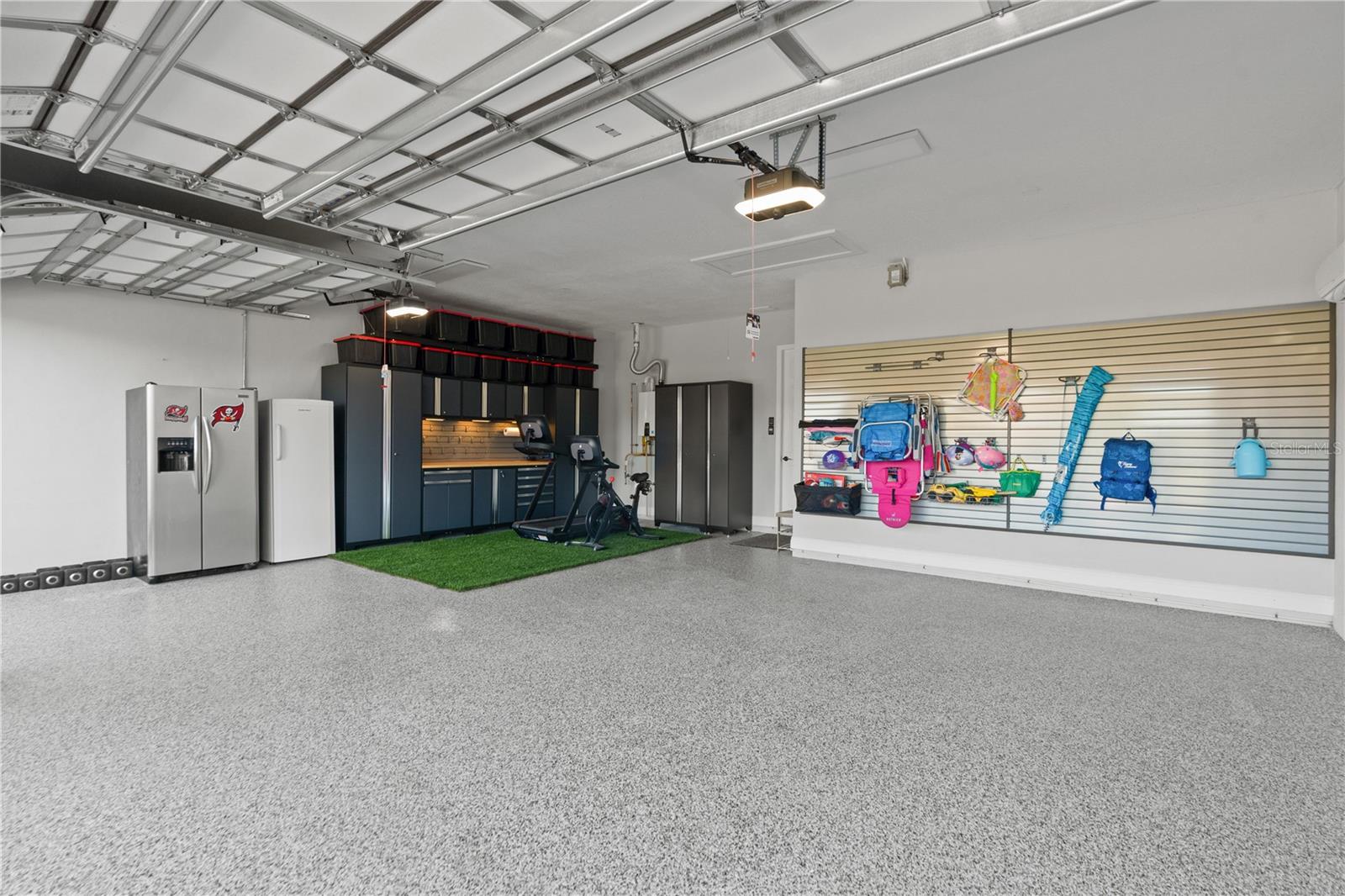 GRAND CYPRESS ON LAKE TARPON - Residential