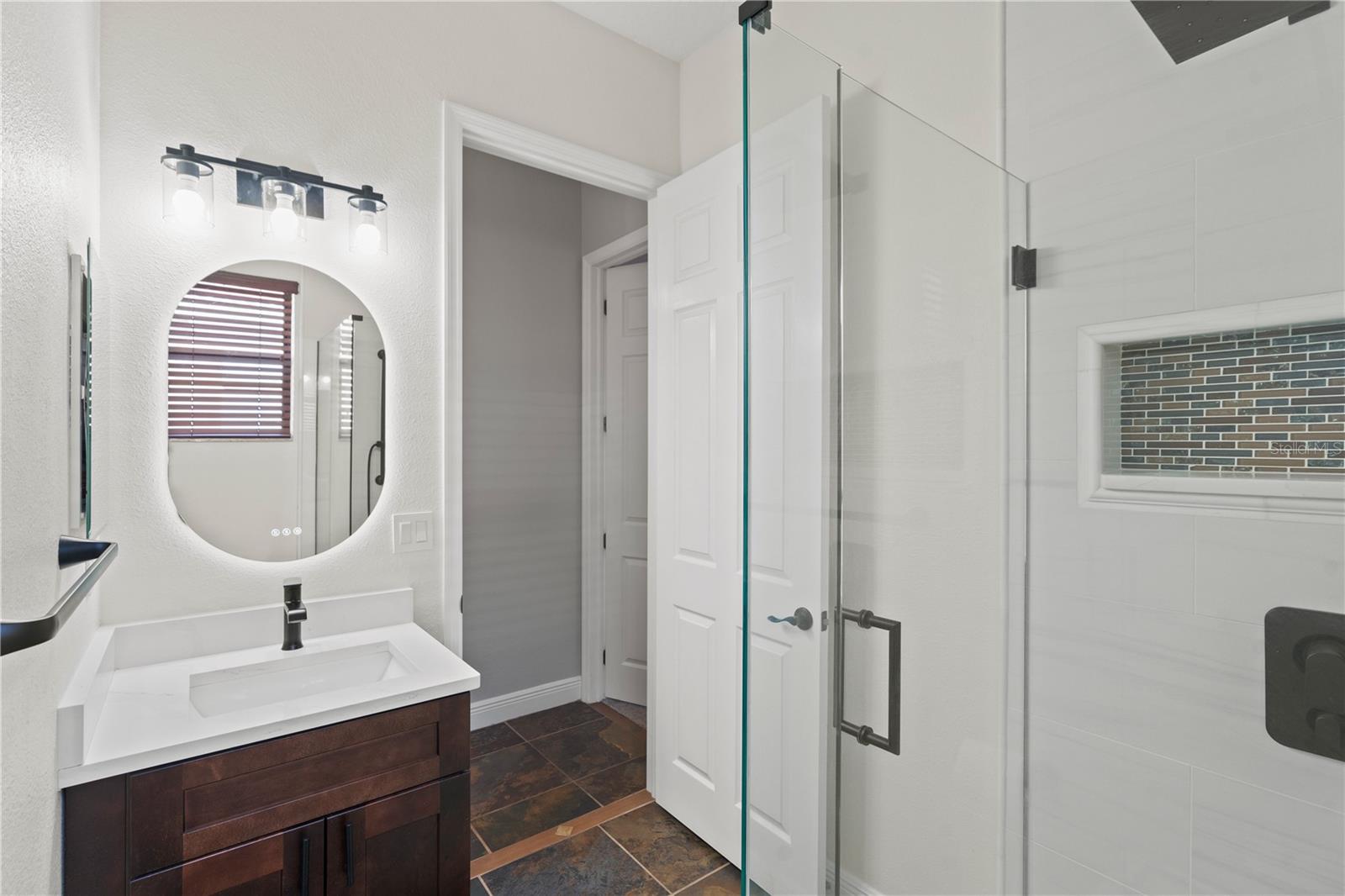 GRAND CYPRESS ON LAKE TARPON - Residential