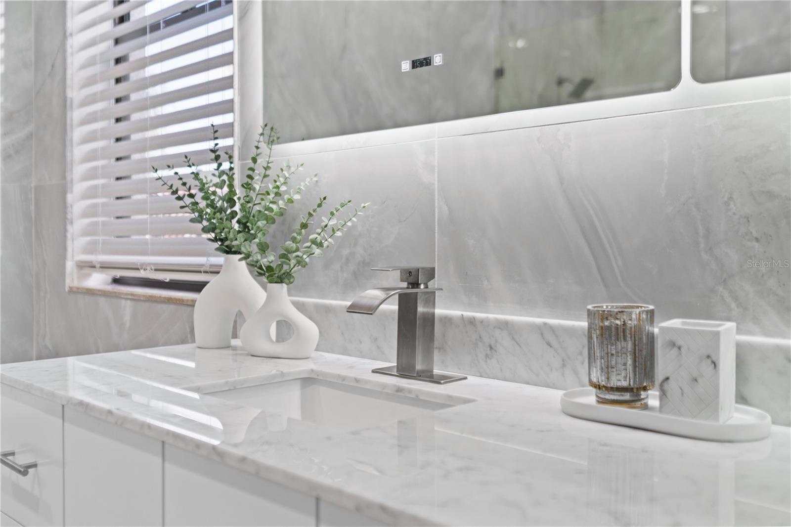 GRAND CYPRESS ON LAKE TARPON - Residential