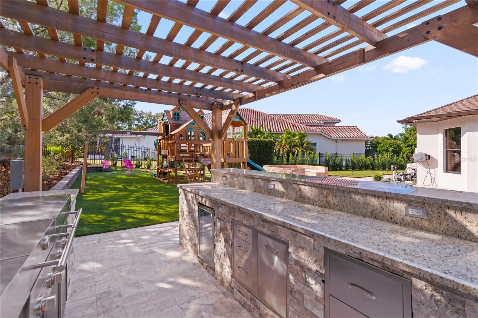 GRAND CYPRESS ON LAKE TARPON - Residential