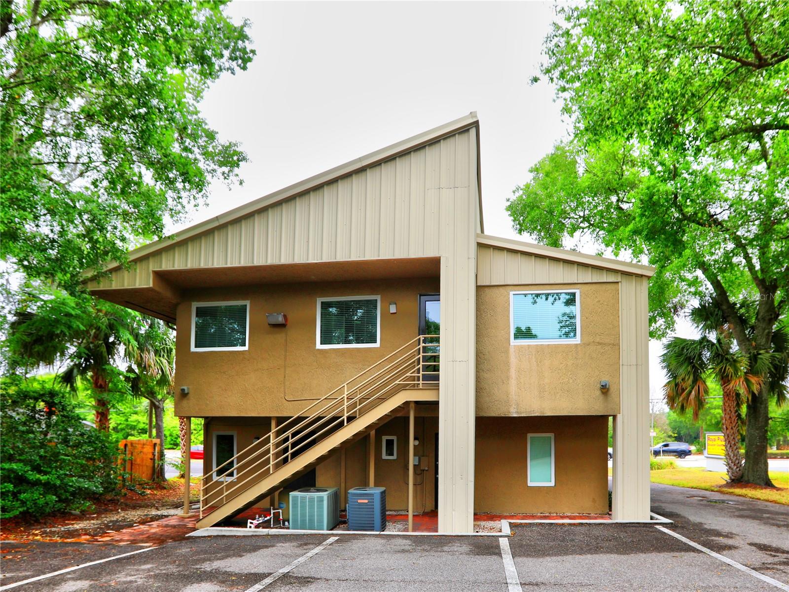925 W SR 434