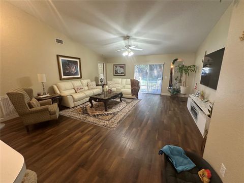 Photo of Lakeland, FL 33811 (MLS # L4962173)