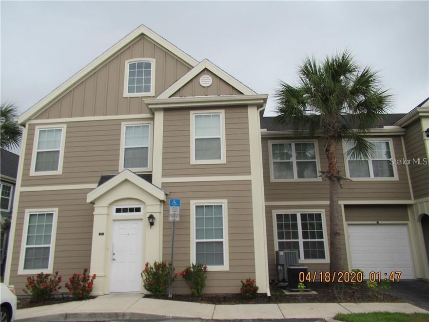 VACANT AND MOVE IN READY MOTIVATED SELLER
FIRST FLOOR UNIT WELL MAINTAINED UNIT, TENANT IN PLACE UNTIL OCTOBER 31ST 2025. 2 BEDROOMS 2 BATHS, CERAMIC TILE EXCEPT BEDROOMS, EASY DRIVE TO UTC MALL, COMMUNITY POOL WITH GYM, GATHERING ROOM FOR BIRTHDAYS 
EASY ACCESS TO I-75, SHOPPING CENTERS, NEAR SIESTA KEY, GREAT SCHOOL DISTRICT 
COMMUNITY POOL WITH GYM, LIBRARY, AND MORE. 
Buyers and buyers’ agents should independently verify all information. LIBRARY, AND MORE.