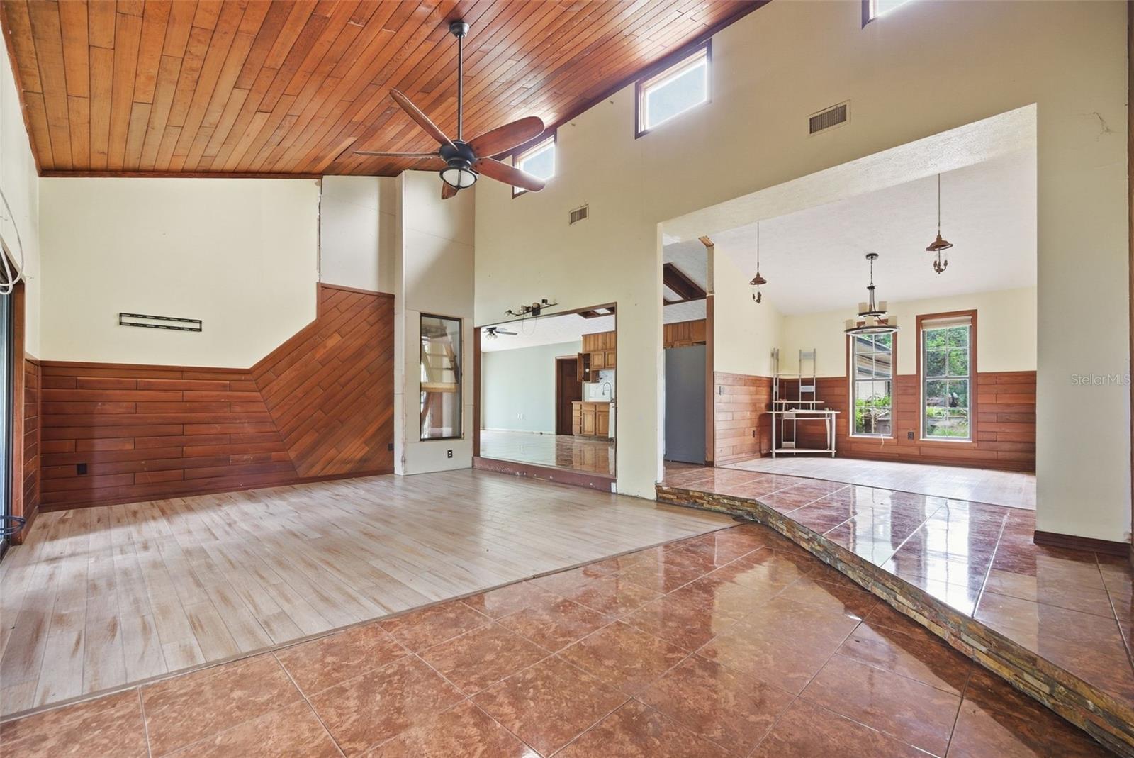 SHADOW RUN UNIT 2 - Residential