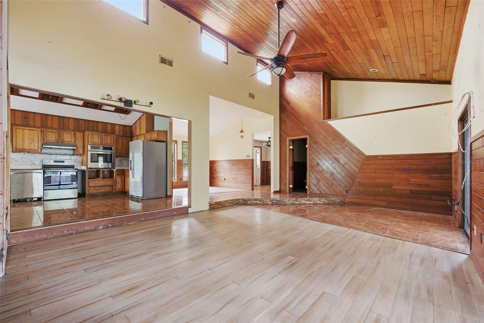 SHADOW RUN UNIT 2 - Residential