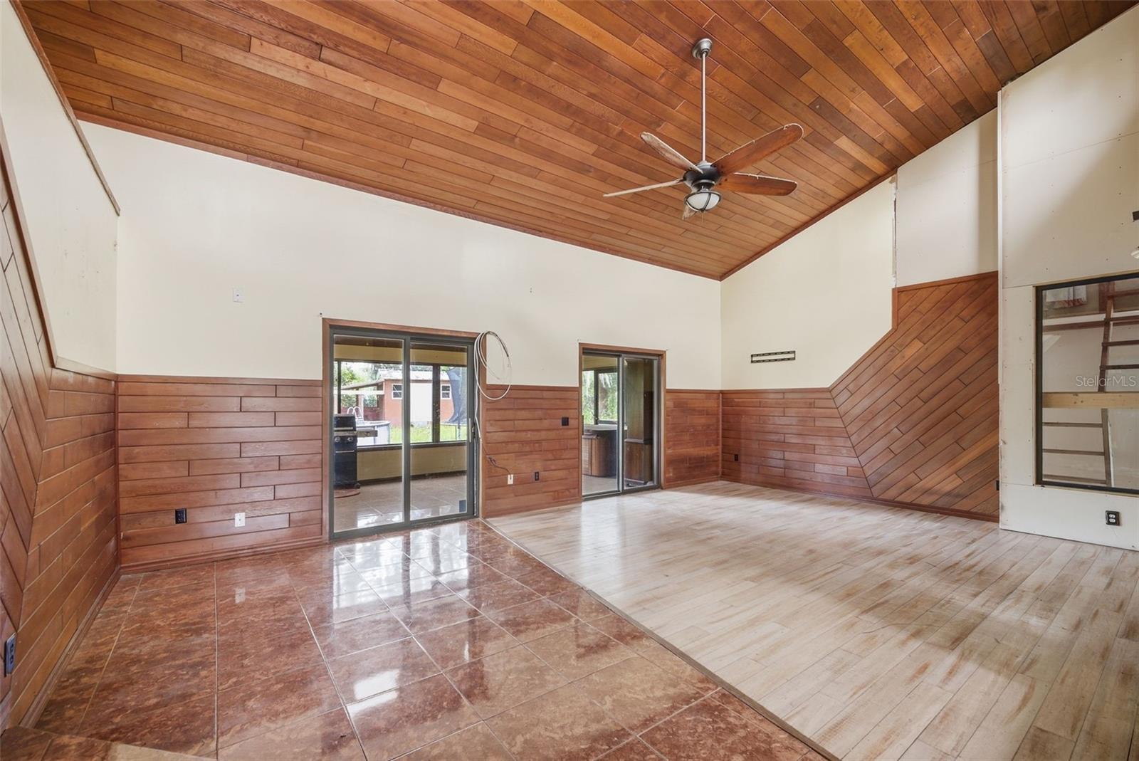 SHADOW RUN UNIT 2 - Residential