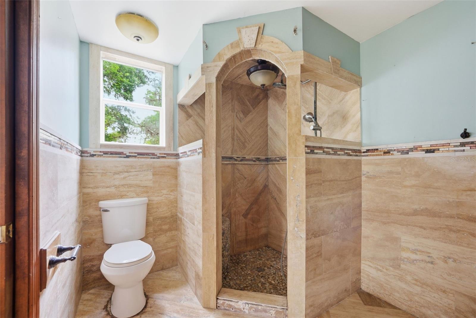 SHADOW RUN UNIT 2 - Residential