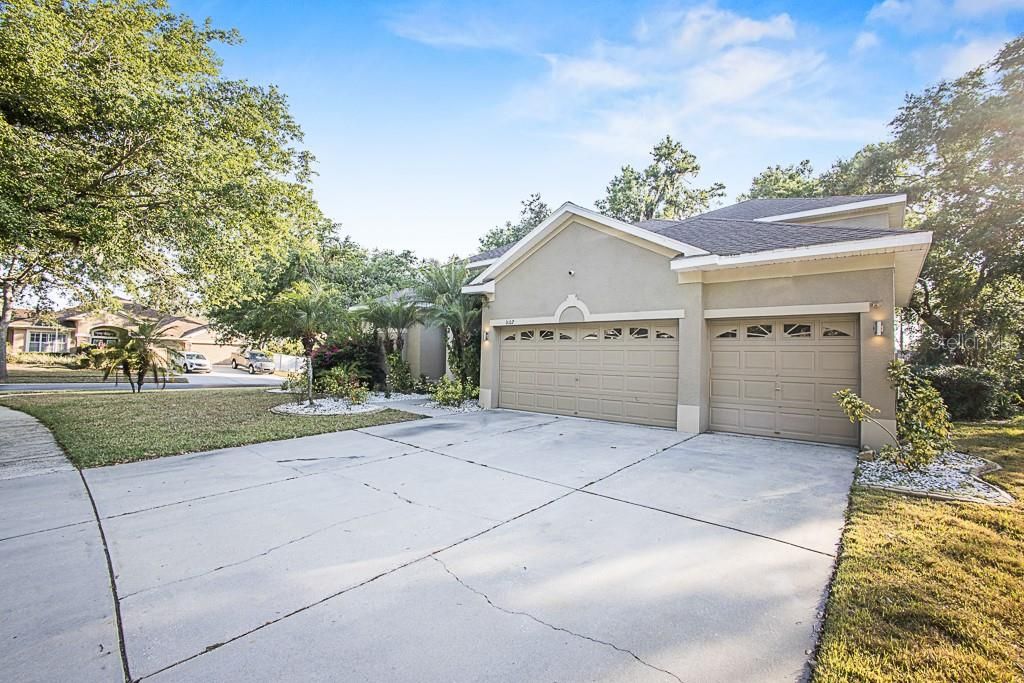 Photo of 1602 Brilliant Cut Way, Valrico, FL 33594 (MLS # TB8359228)