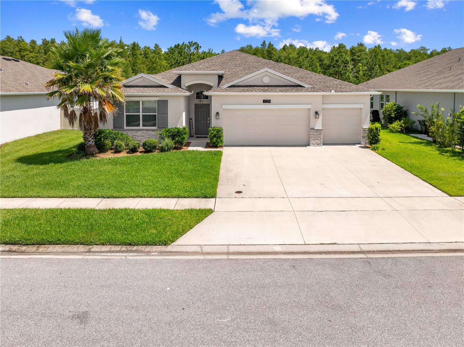 1729 CHATSWORTH CIRCLE