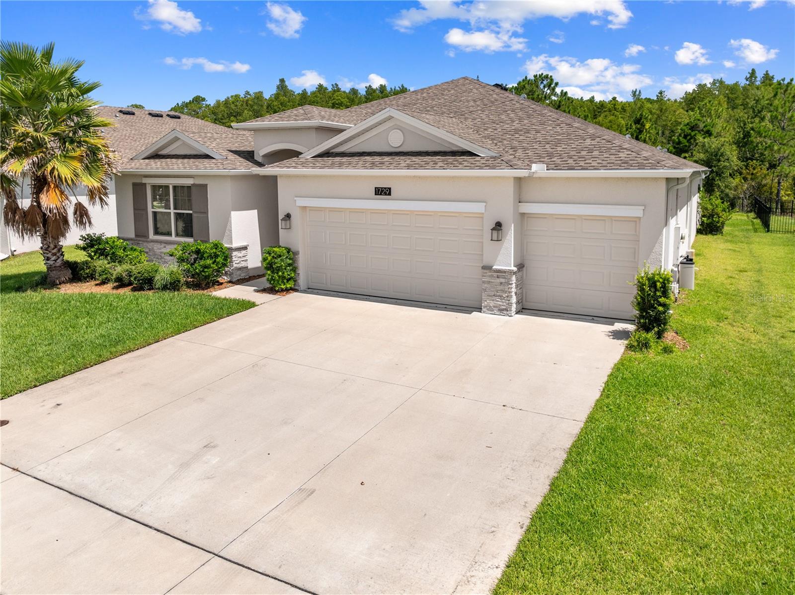 1729 CHATSWORTH CIRCLE