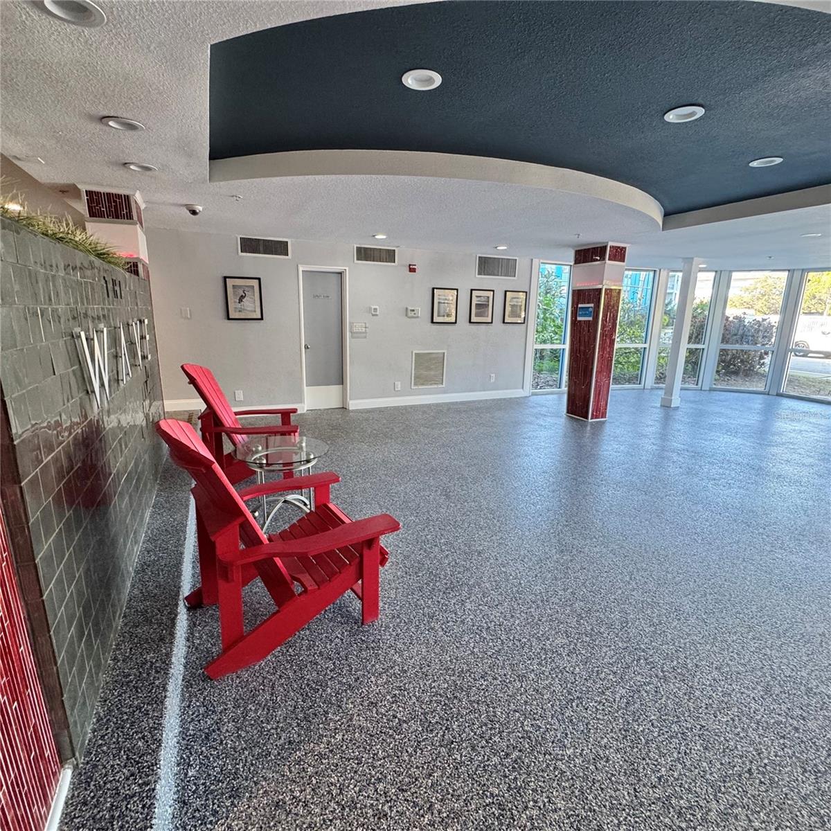 WAVE THE CONDO - Residential