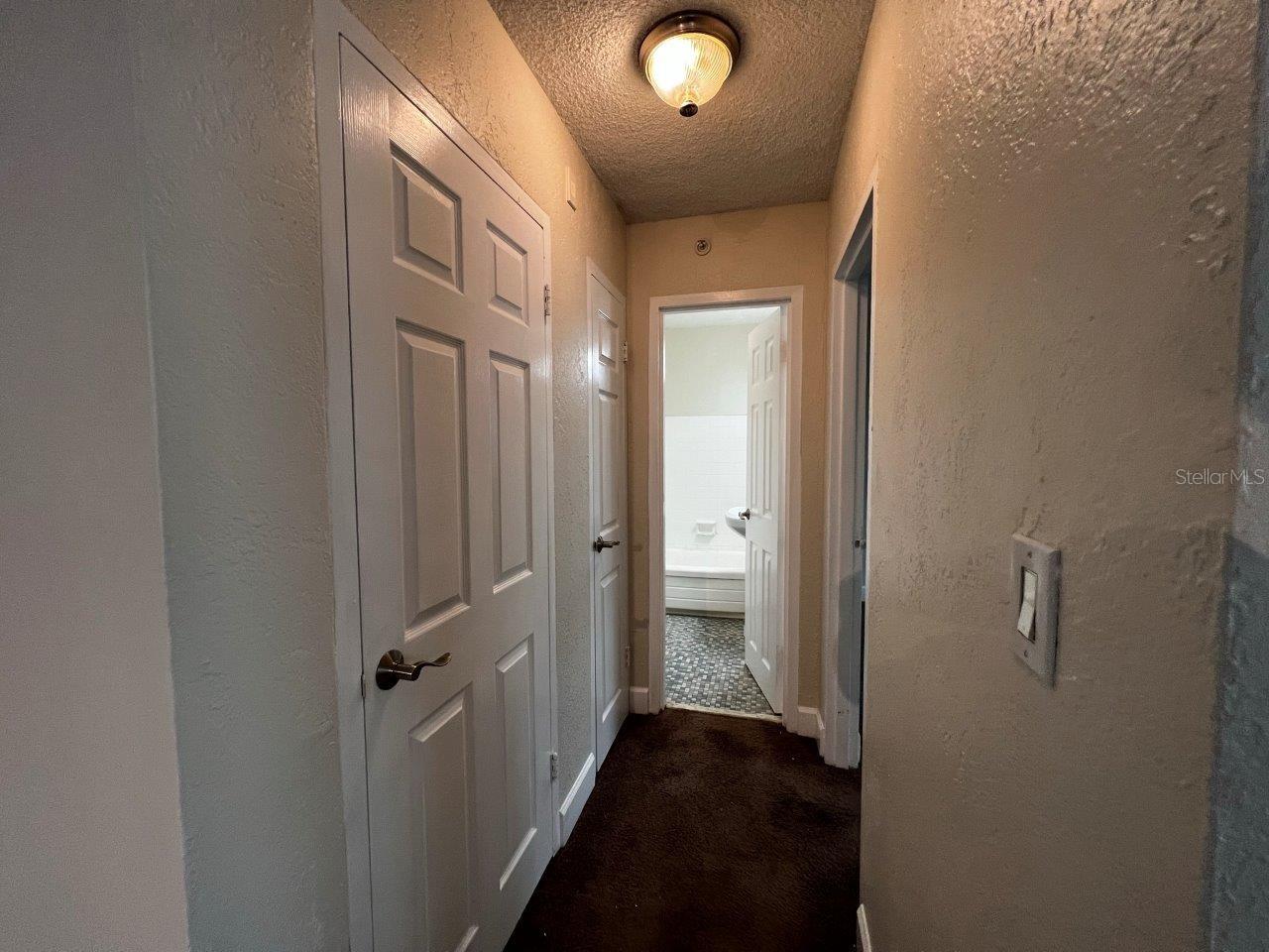 WAVE THE CONDO - Residential