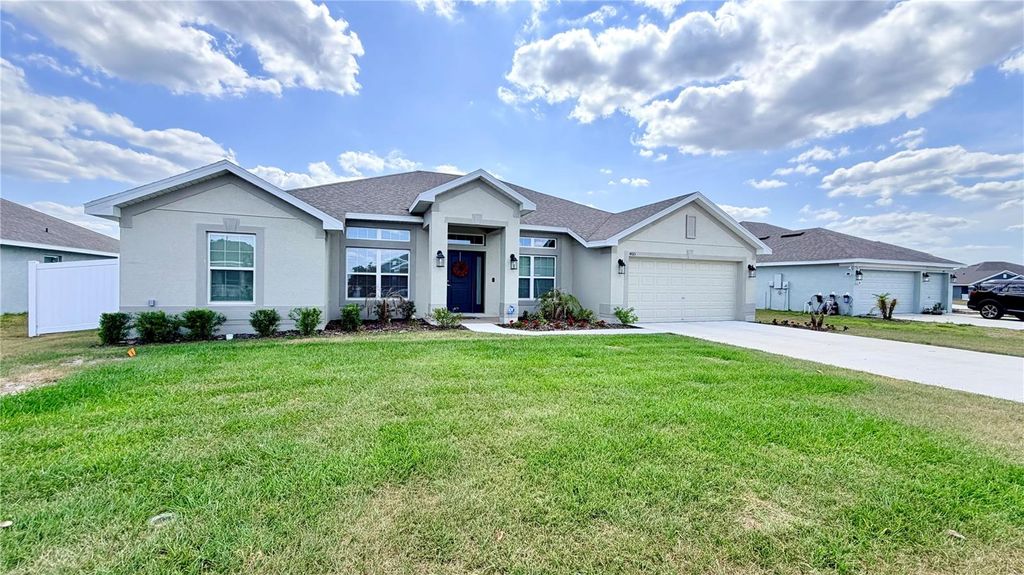 Photo of 4015 Tullamore Lane, Auburndale, FL 33823 (MLS # TB8503625)