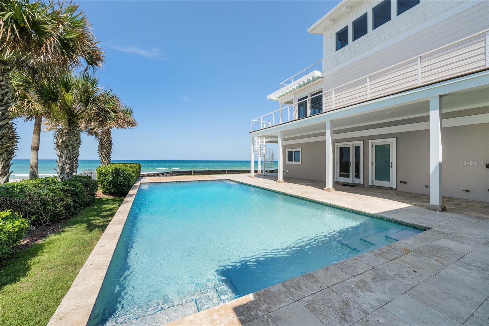 SILVER SANDS - Residential