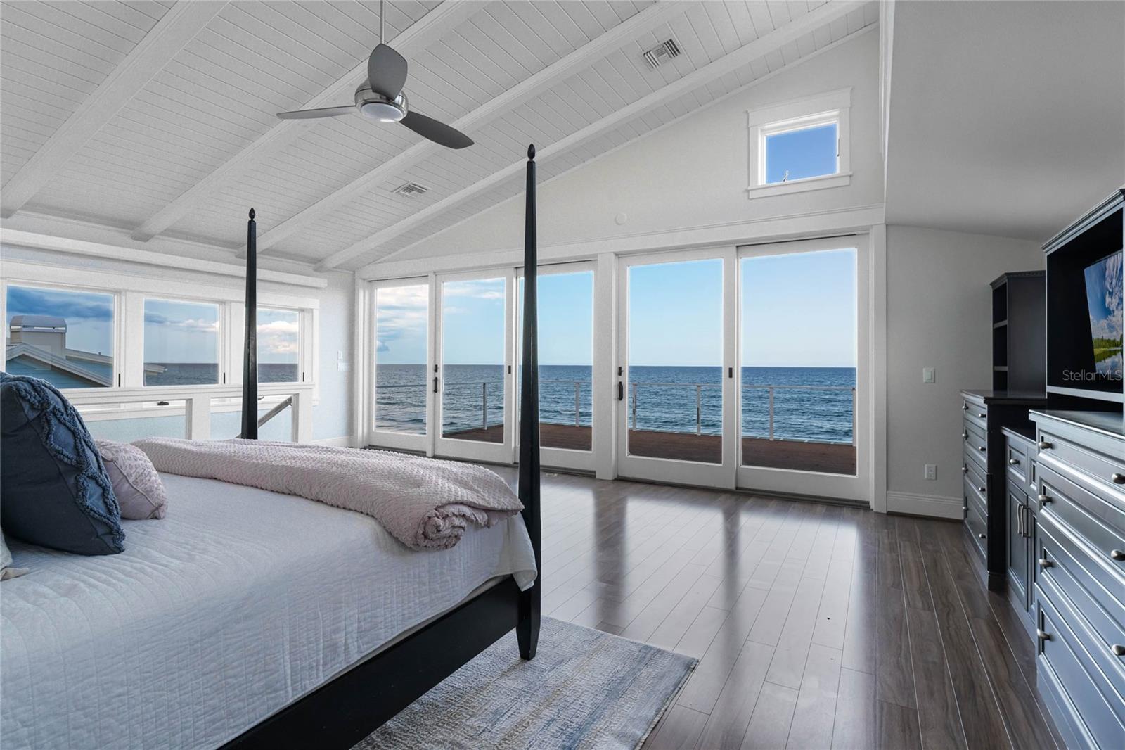 SILVER SANDS - Residential