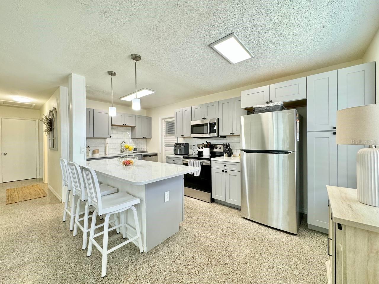 WESTSHORE ESTATES SOUTH - Residential