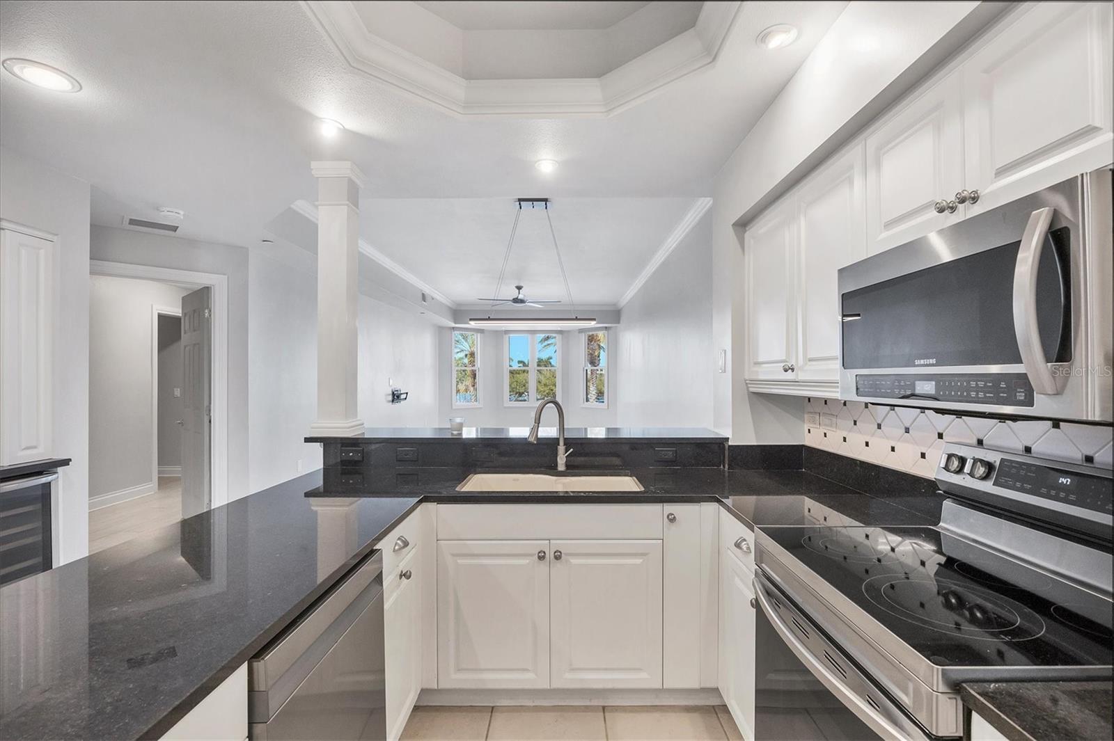 THE LOFTS ON MAIN - Residential