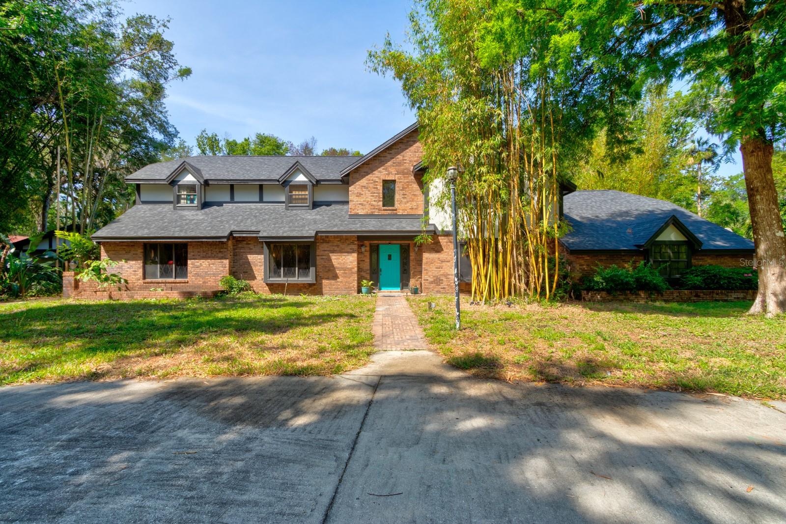 706 S TIMBERLANE DRIVE