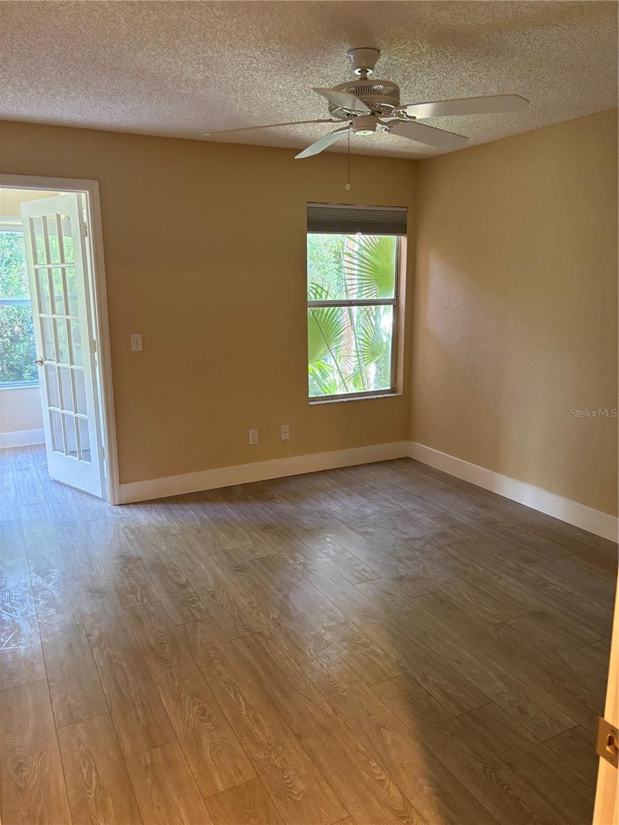 RESIDENCE/MILLENIA - Residential Lease