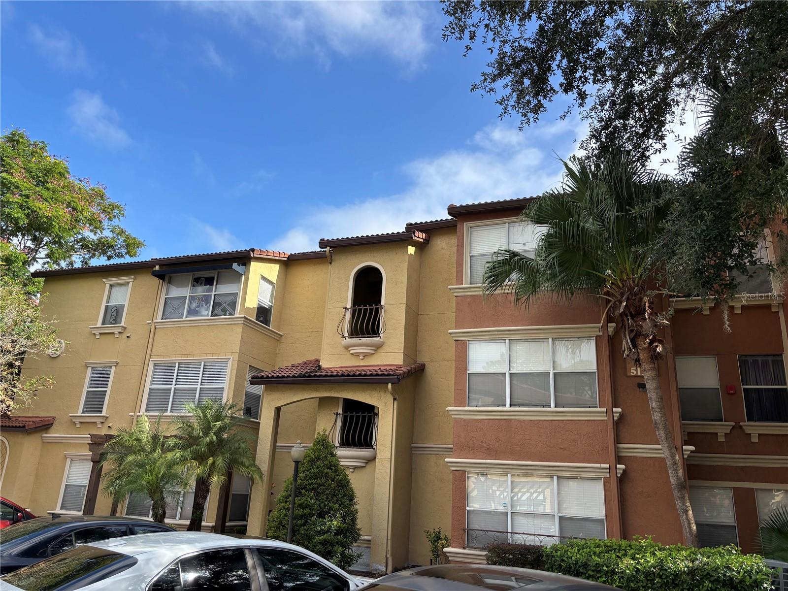 RESIDENCE/MILLENIA - Residential Lease