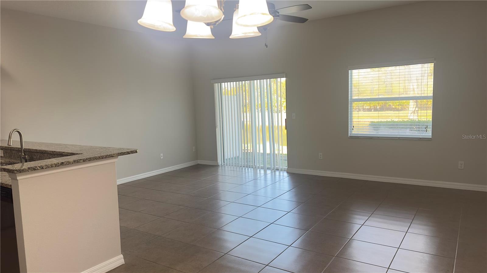 SAWGRASS PLANTATION PH 01A - Residential Lease