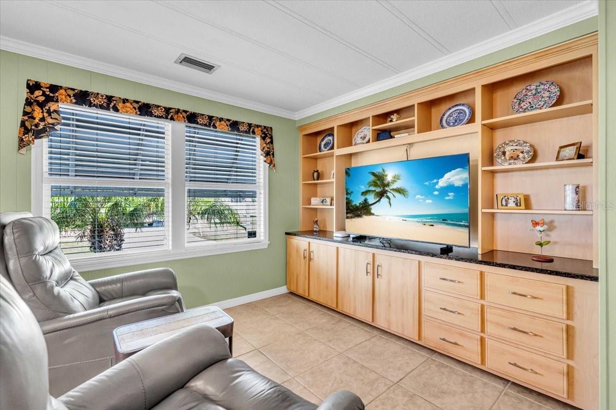 ALAMEDA ISLES - Residential
