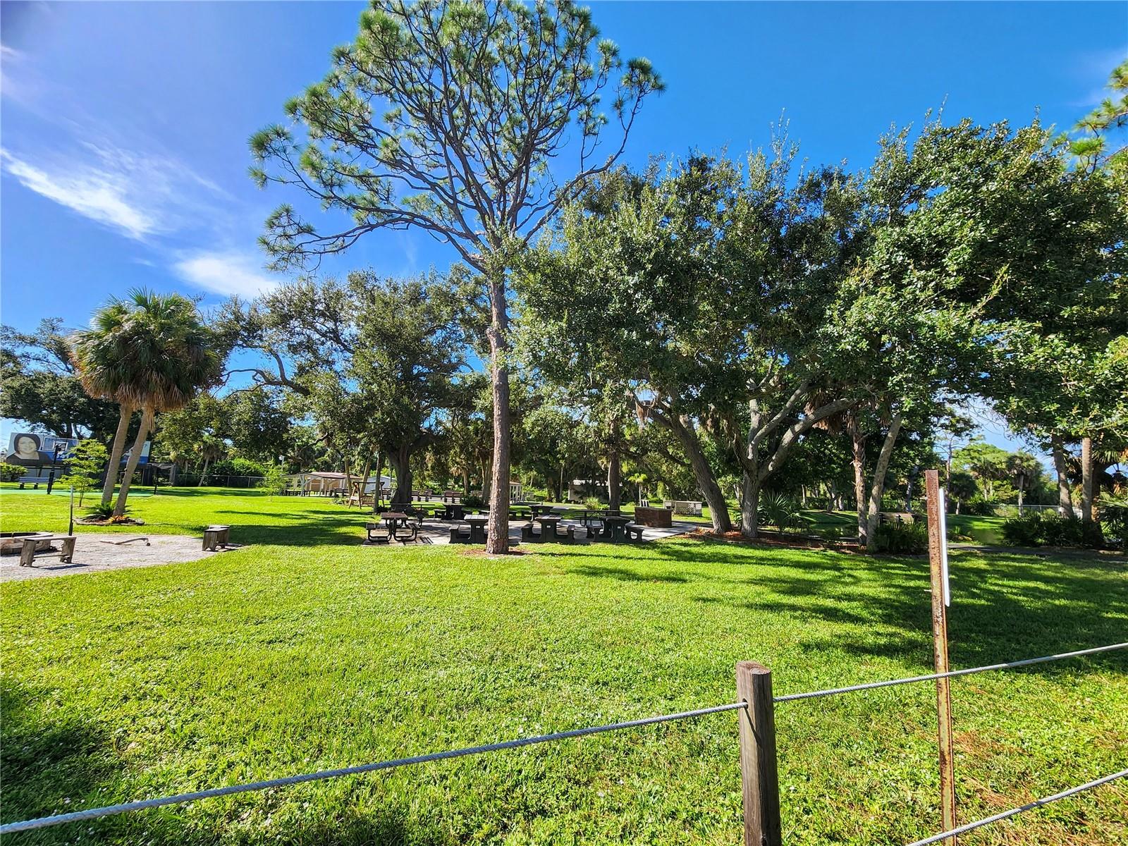 ALAMEDA ISLES - Residential