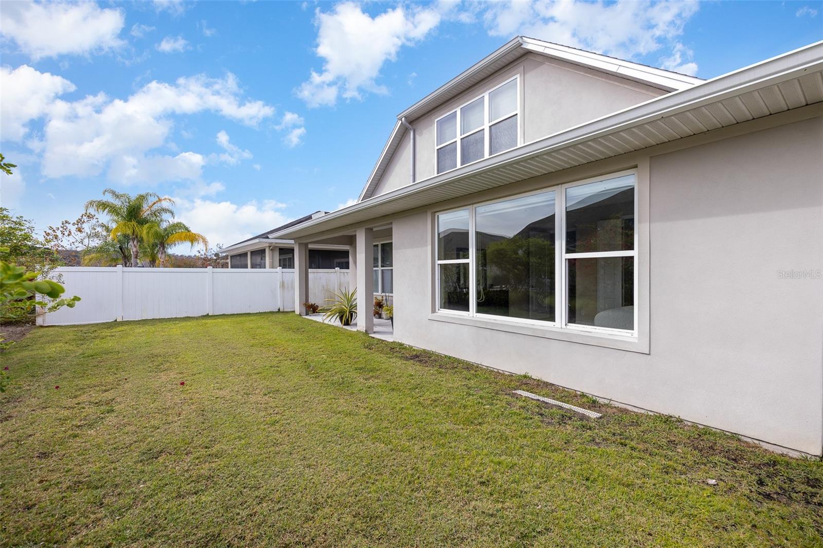 RANDAL PARK - Residential Lease