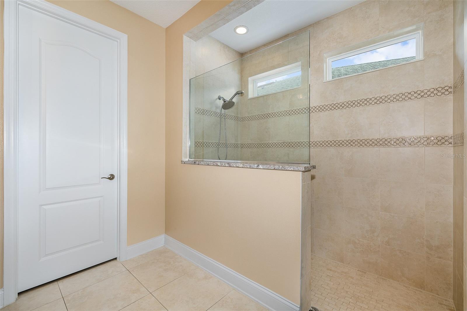 RANDAL PARK - Residential Lease