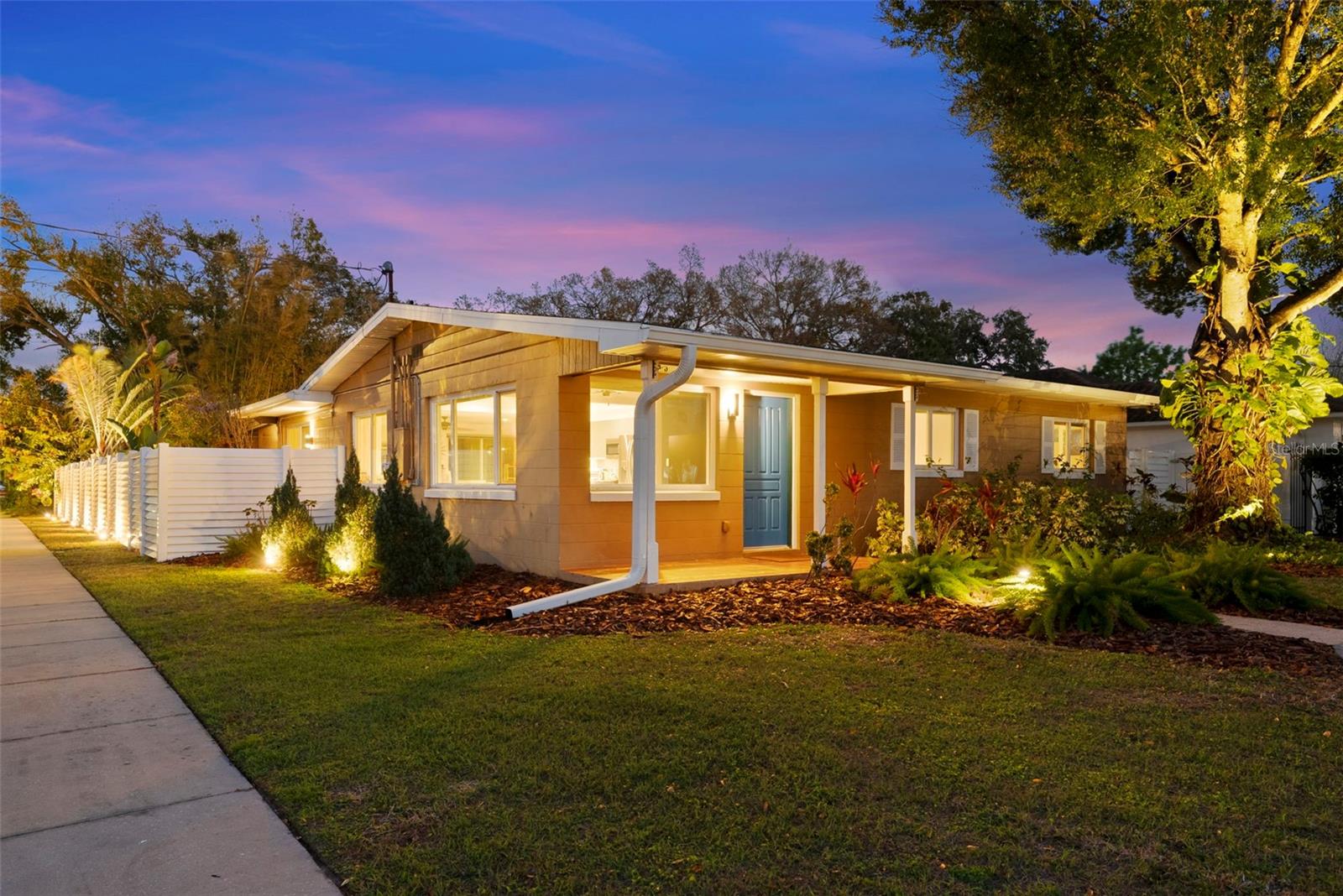 LARSEN PLACE - Residential