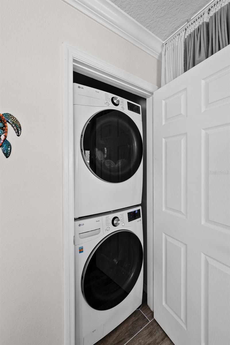 LARSEN PLACE - Residential