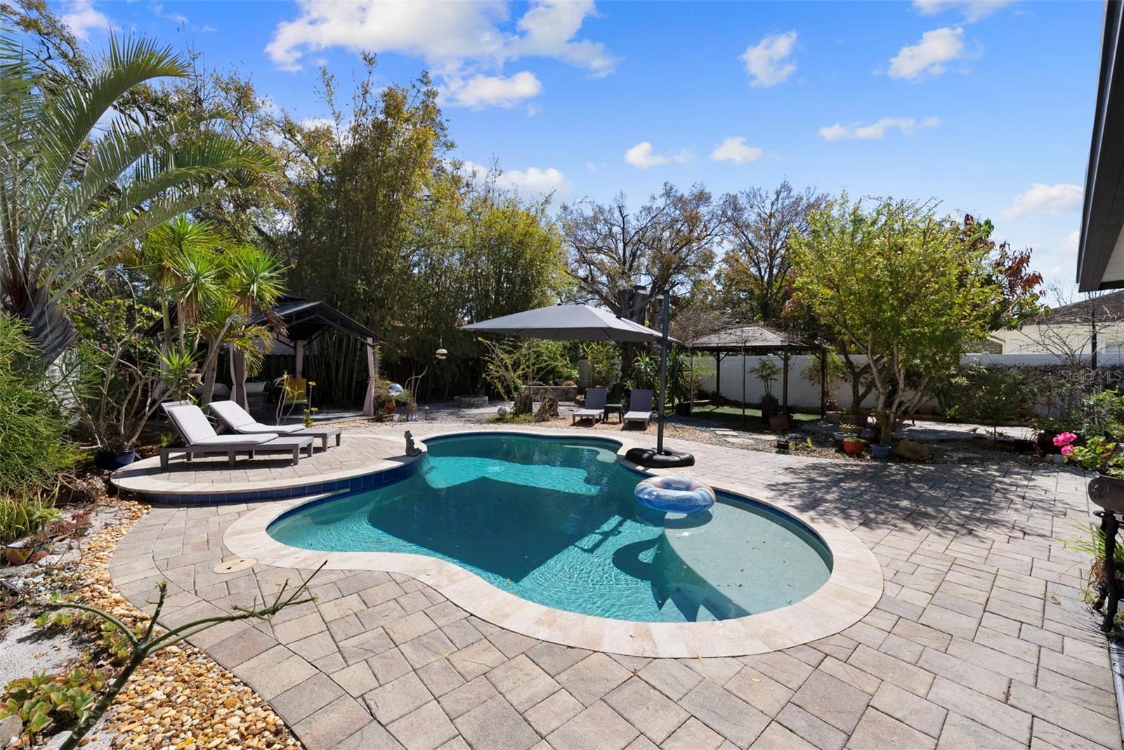 LARSEN PLACE - Residential