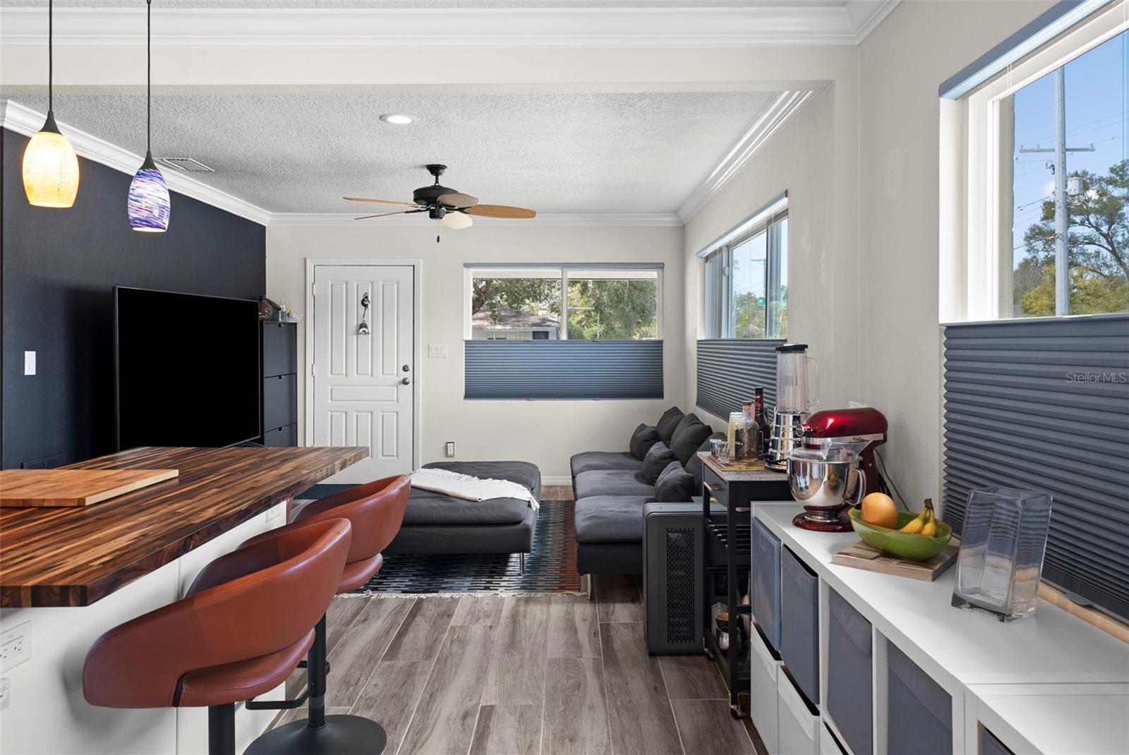 LARSEN PLACE - Residential