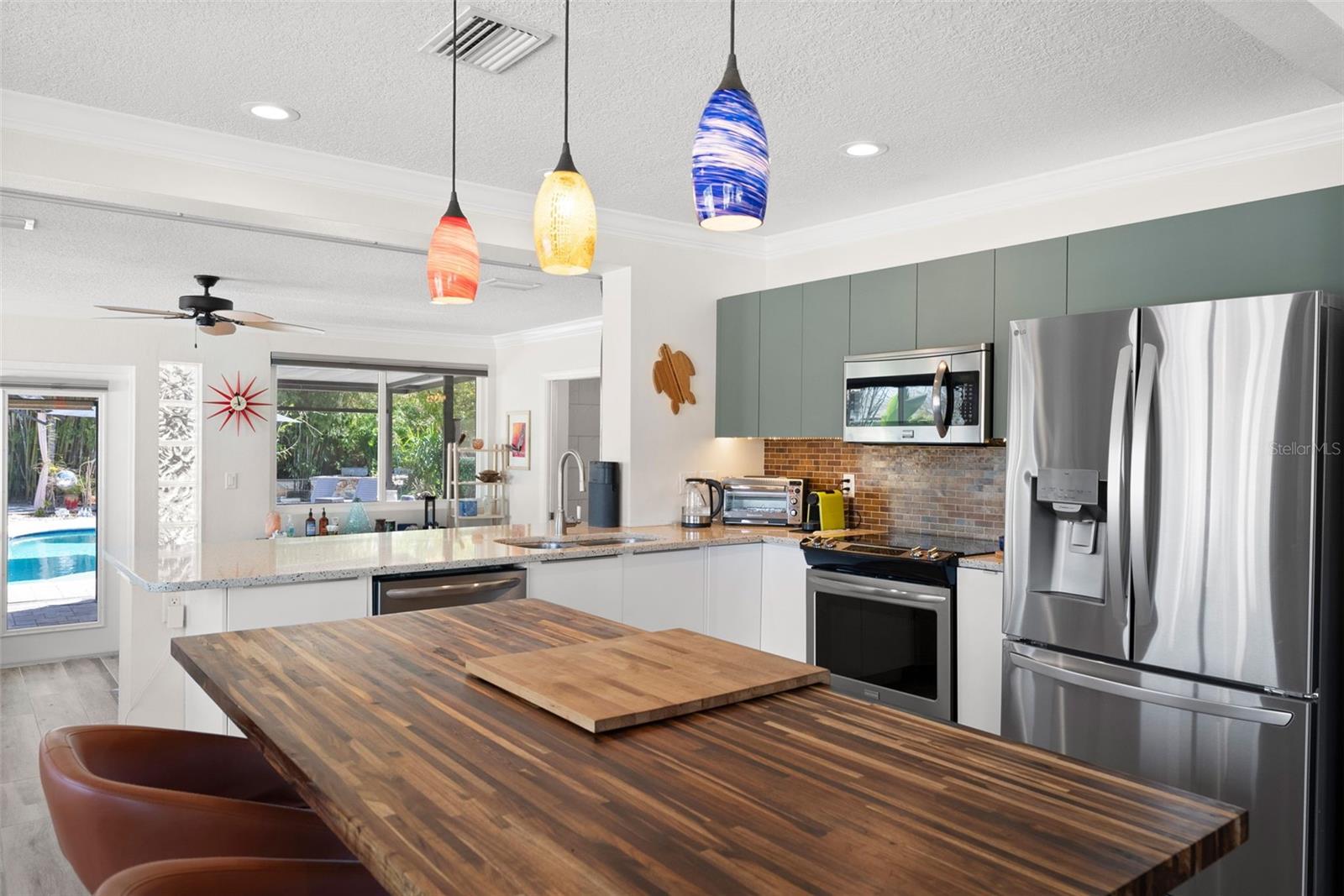 LARSEN PLACE - Residential