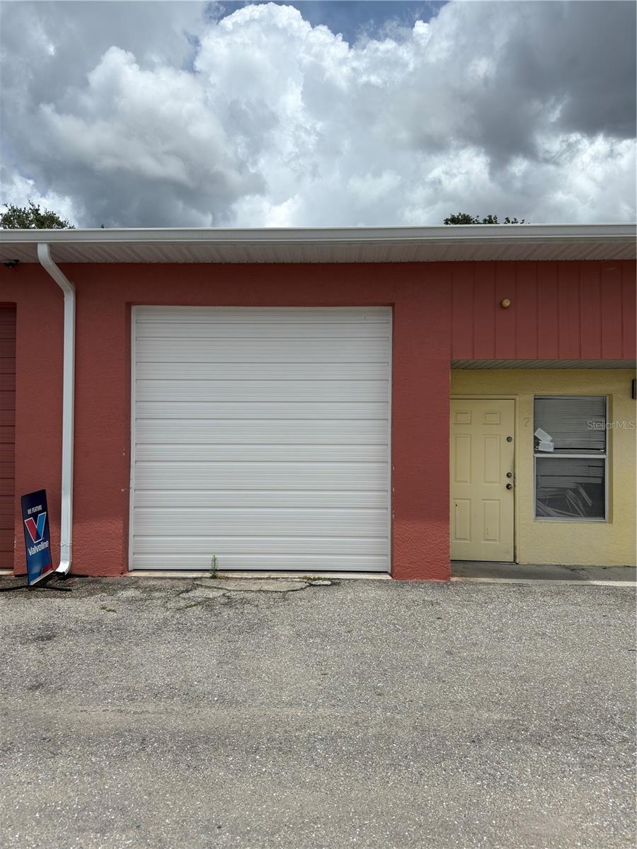 1,100 SF warehouse lease with a office and restroom. Unit is fully air-conditioned.
Conveniently located near the center of Port Charlotte.
