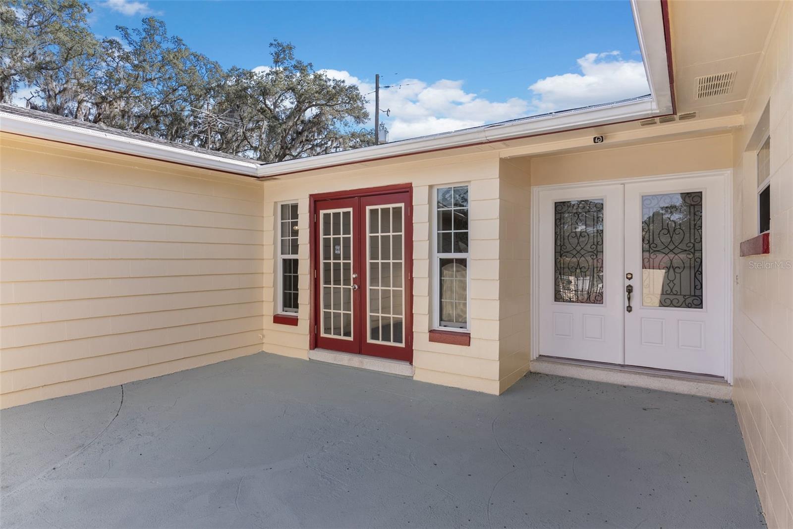 ROBINSWOOD HEIGHTS 5TH ADD - Residential