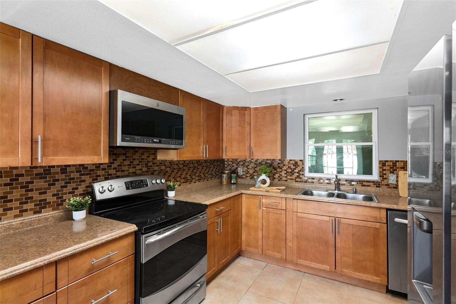 ROBINSWOOD HEIGHTS 5TH ADD - Residential