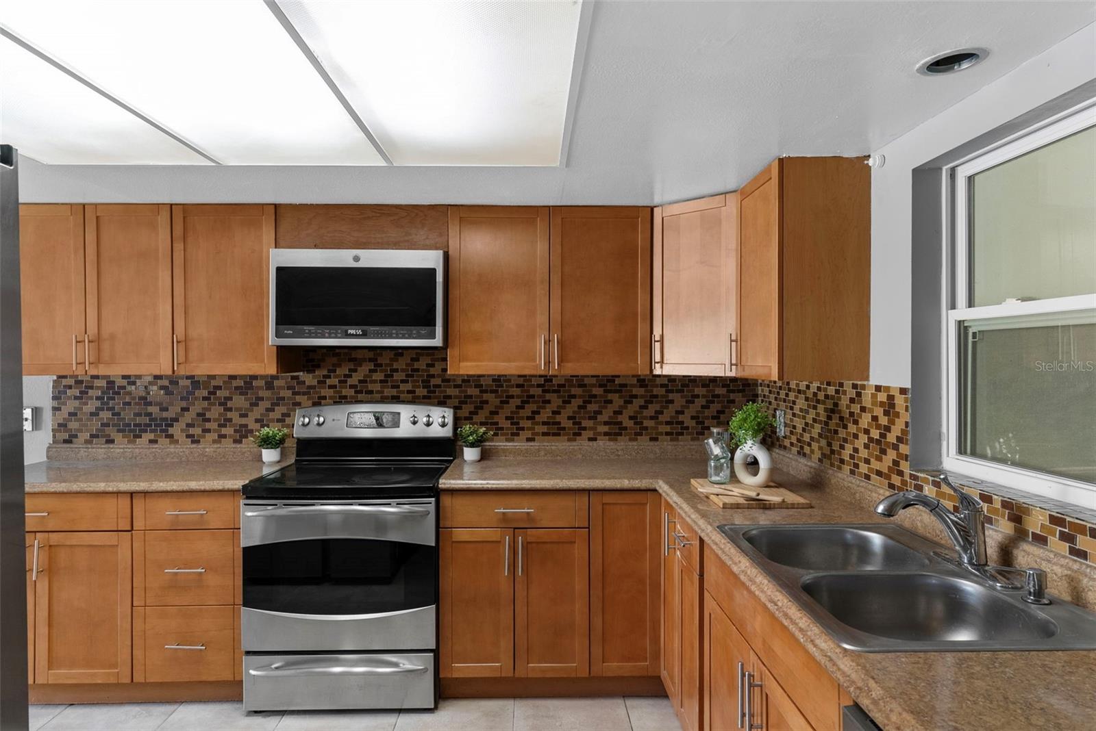 ROBINSWOOD HEIGHTS 5TH ADD - Residential