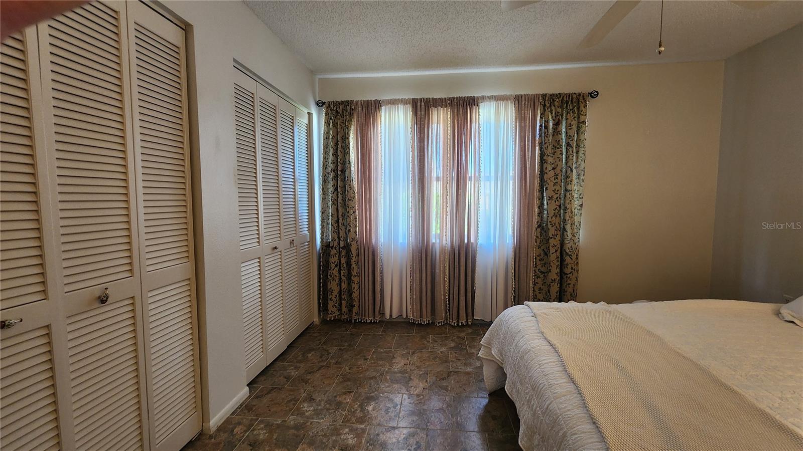 MEADOWCROFT SOUTH - Residential