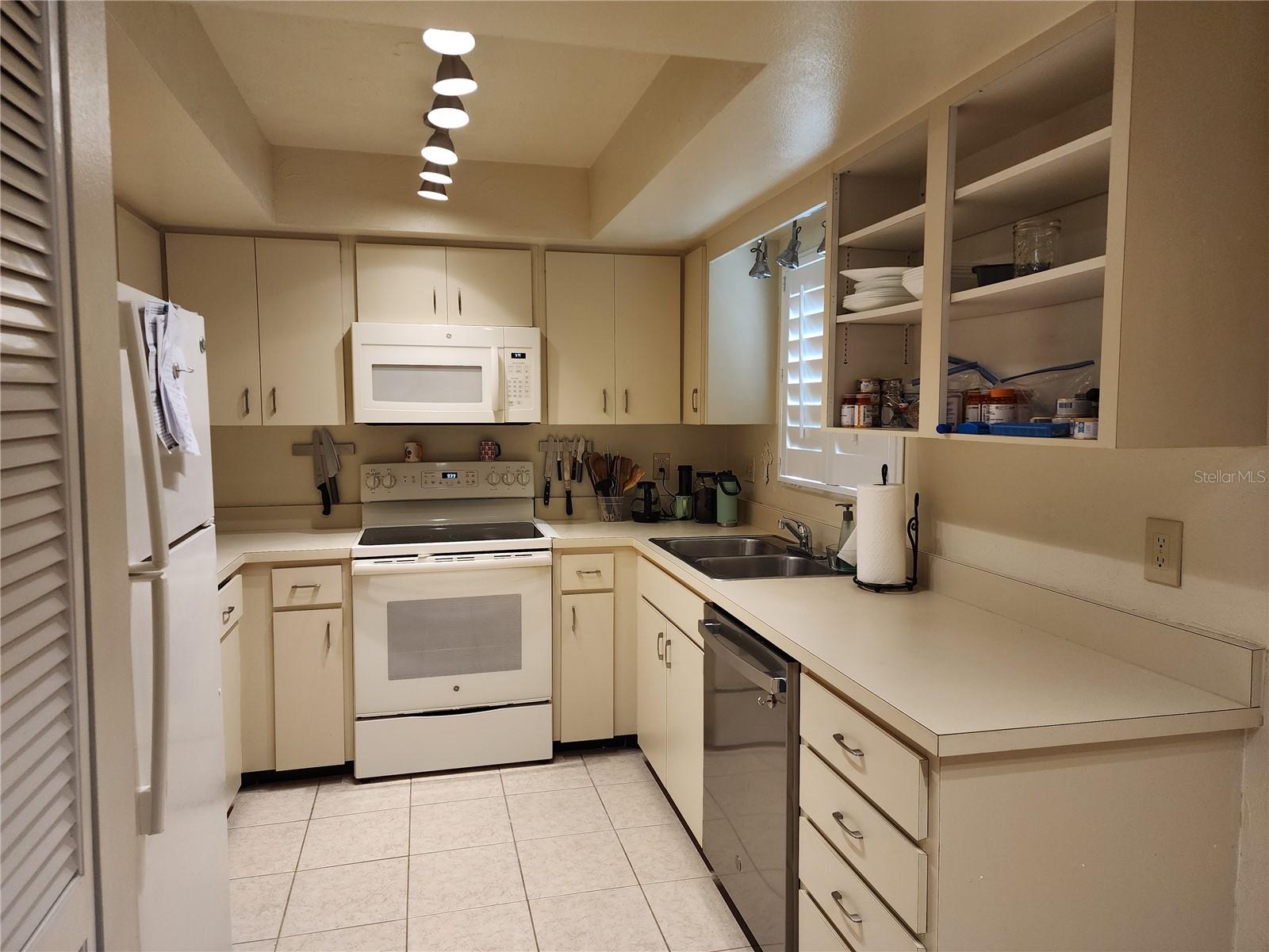 MEADOWCROFT SOUTH - Residential