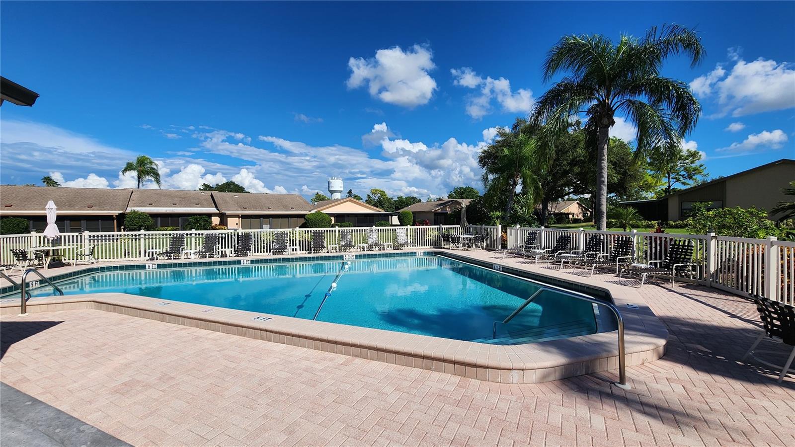 MEADOWCROFT SOUTH - Residential