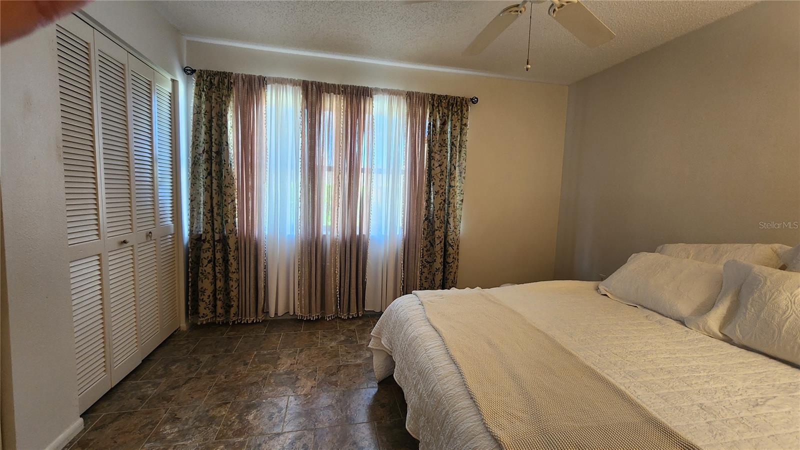 MEADOWCROFT SOUTH - Residential