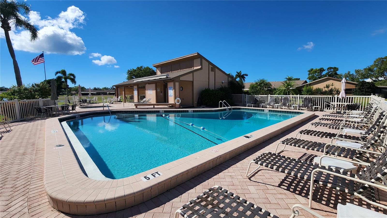 MEADOWCROFT SOUTH - Residential