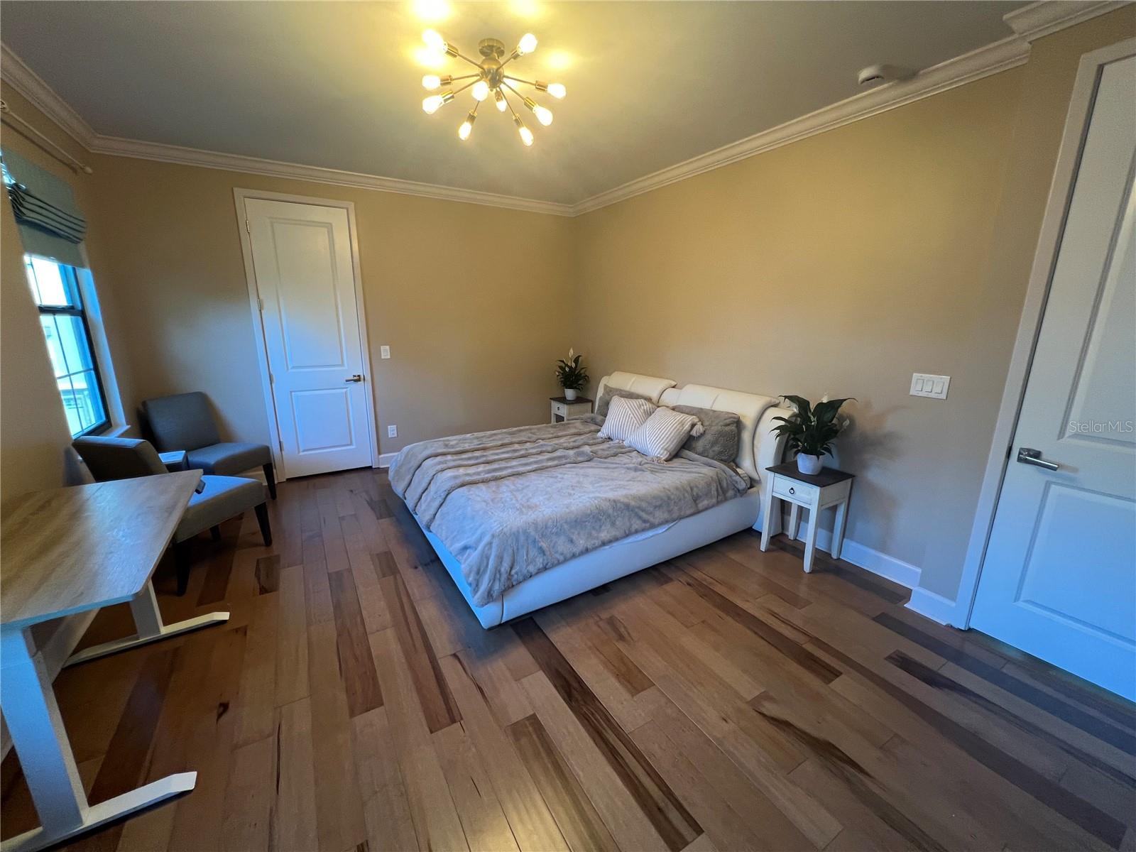 LAKESIDE/TOSCANA - Residential Lease