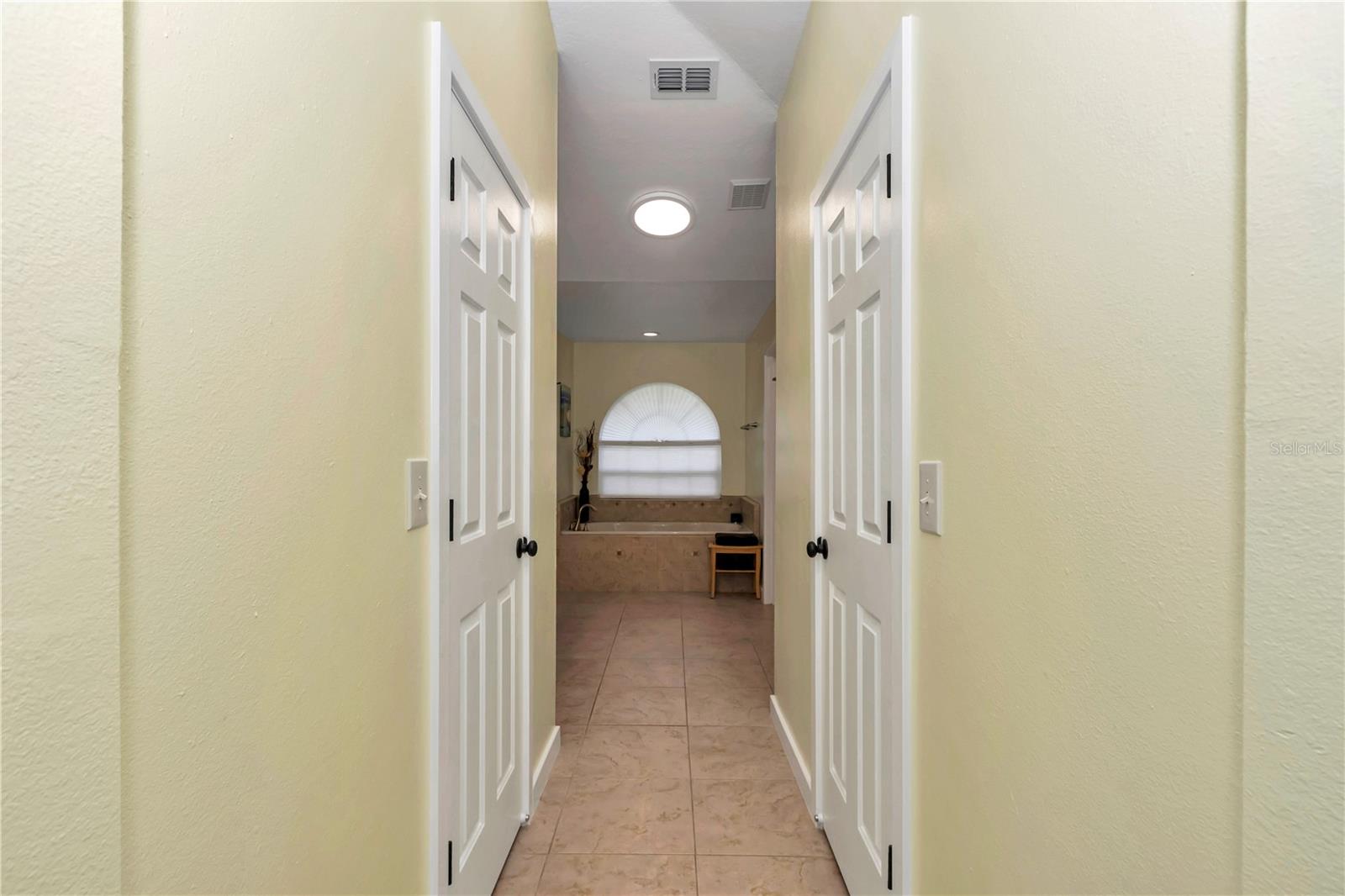 COUNTRY CLUB/OCALA UN 01 - Residential